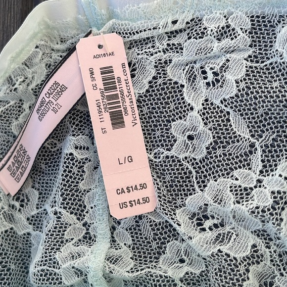 Victoria’s Secret - Luxe Velvet String Bikini - Large - Picture 6 of 13